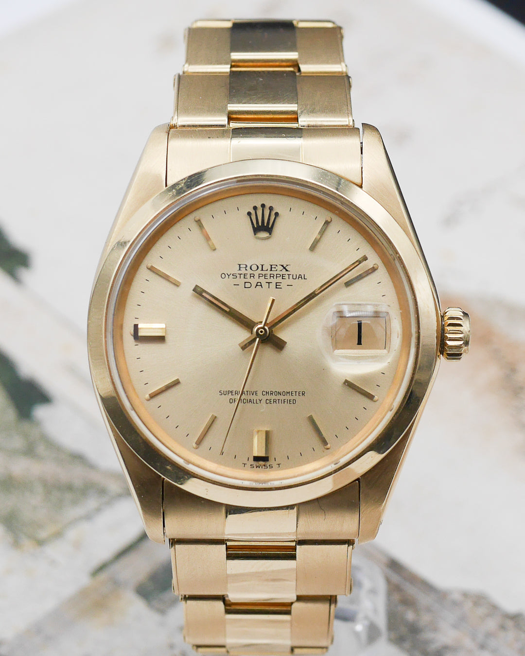 1969 Rolex Oyster Date 1500 in 18kt Black Crown