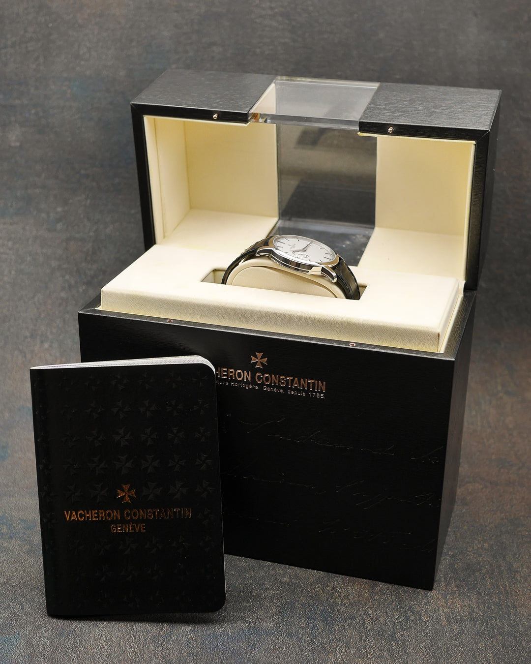 2009 Vacheron Constantin Patrimony Traditionnelle in white gold - Full Set