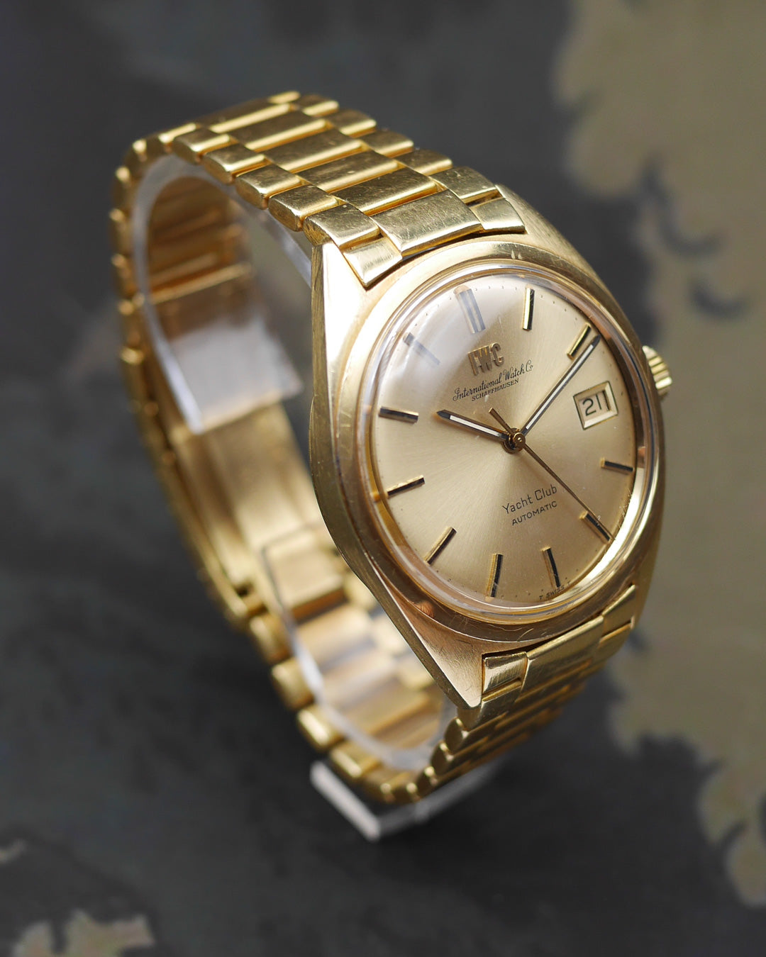 1970s IWC Yacht Club in solid 18kt yellow gold and its original bracelet