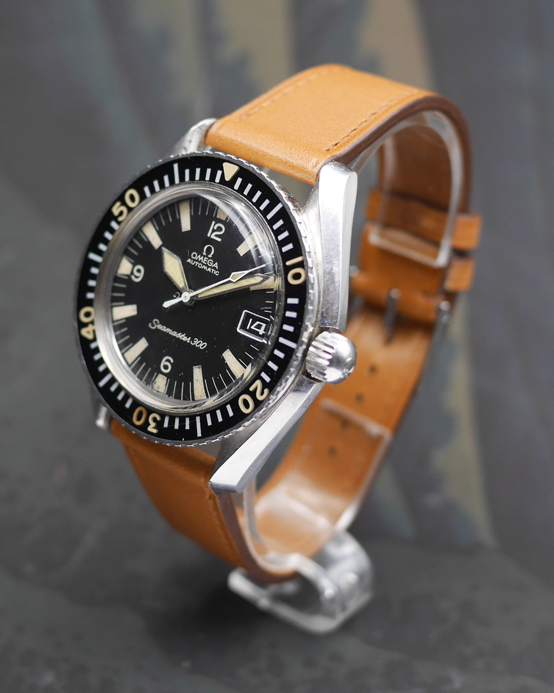 1960s Omega Seamaster 300 ref. 166.024 HF case