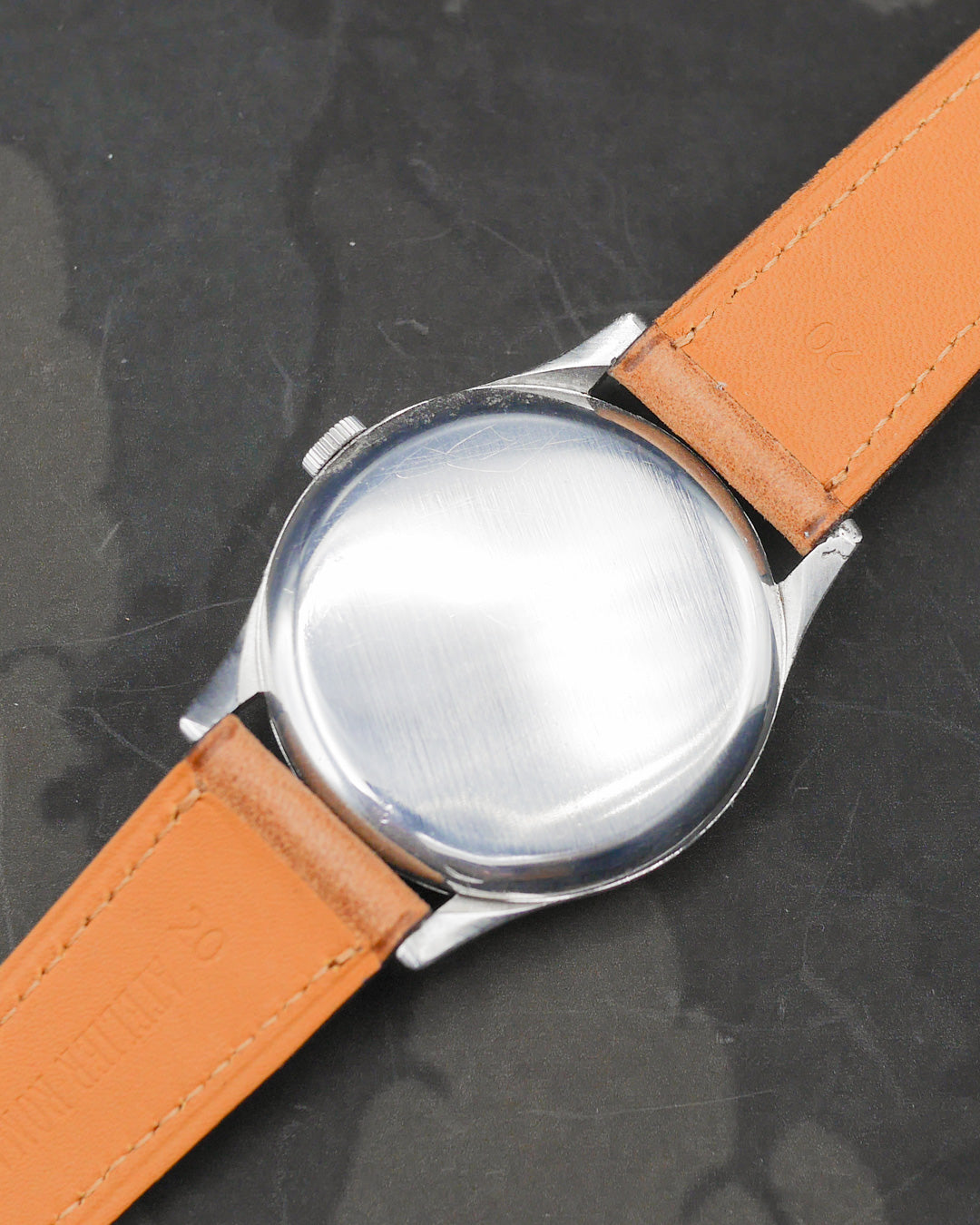 1940s Omega Jumbo red scale 30T2 caliber
