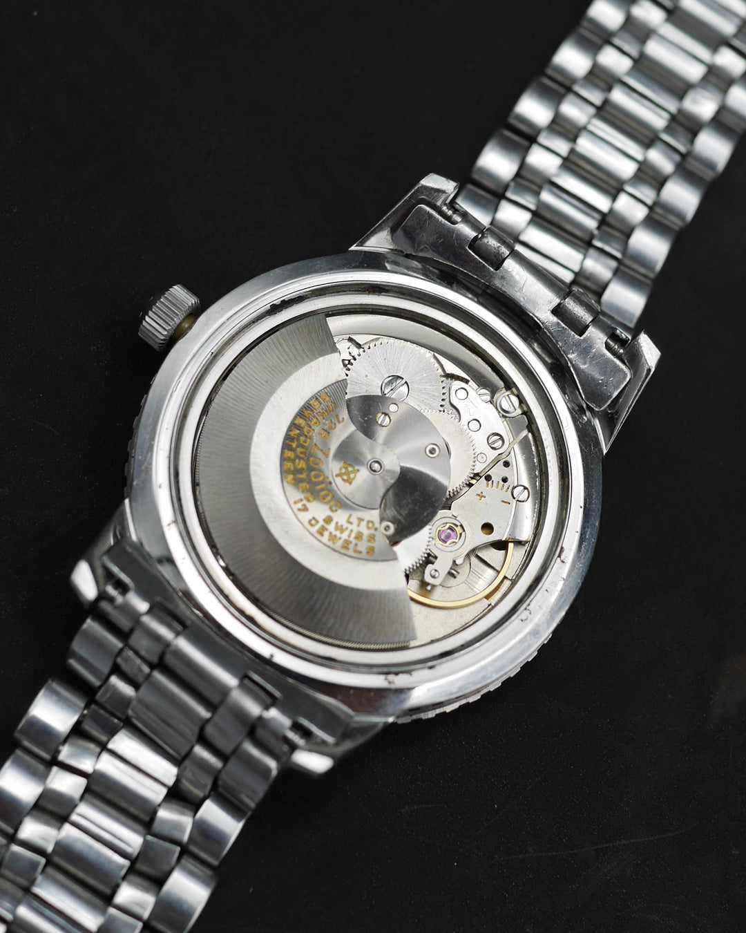 1960s Zodiac Sea Wolf date bakelite bezel with tropical dial