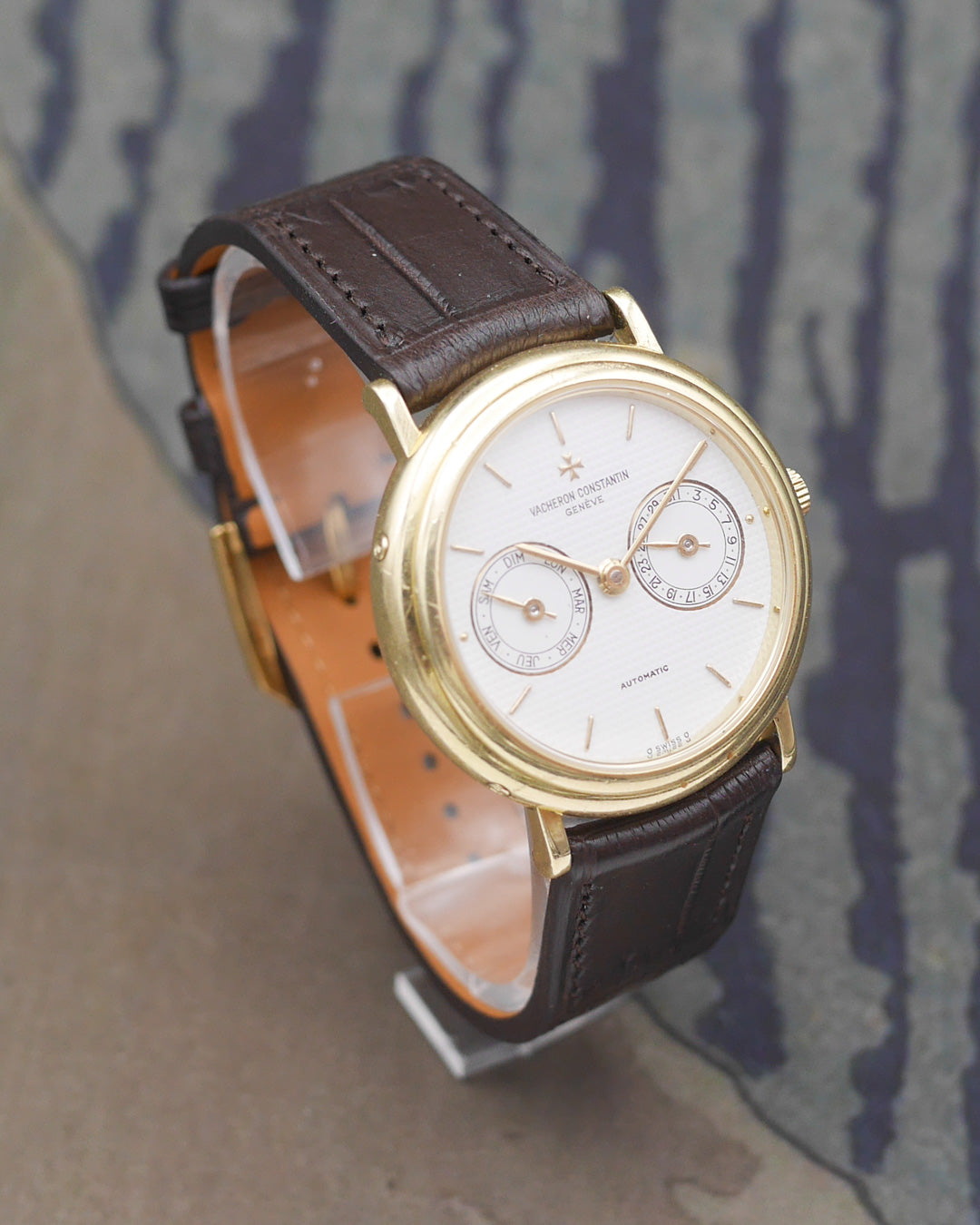 1988 Vacheron Constantin ref. 46008 dual calendar in 18kt yellow gold with paper