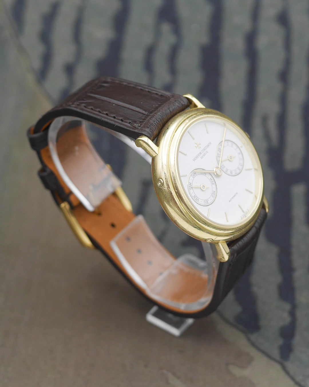 1988 Vacheron Constantin ref. 46008 dual calendar in 18kt yellow gold with paper