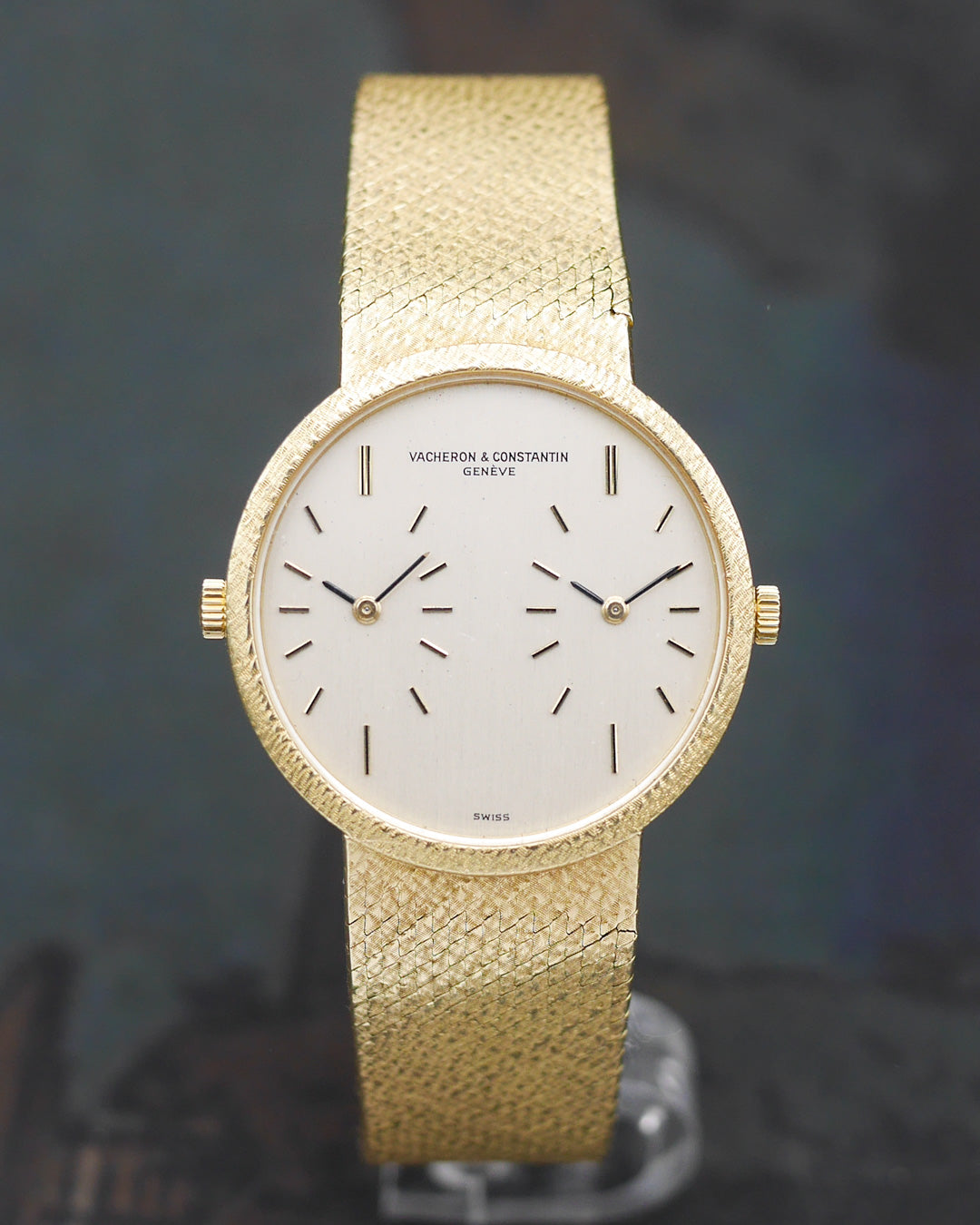1970's Vacheron Constantin Dual time ref. 2088 in yellow gold