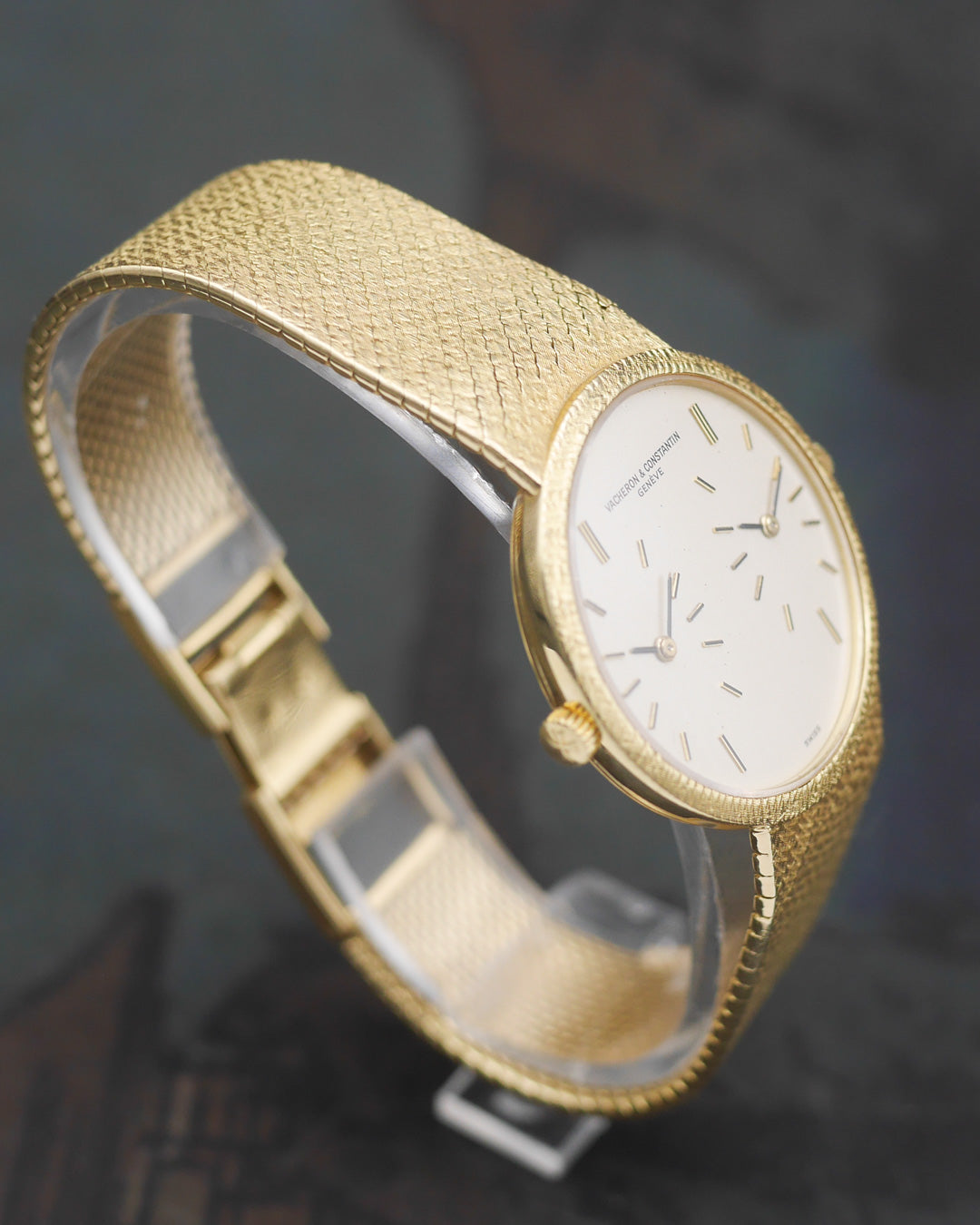 1970's Vacheron Constantin Dual time ref. 2088 in yellow gold