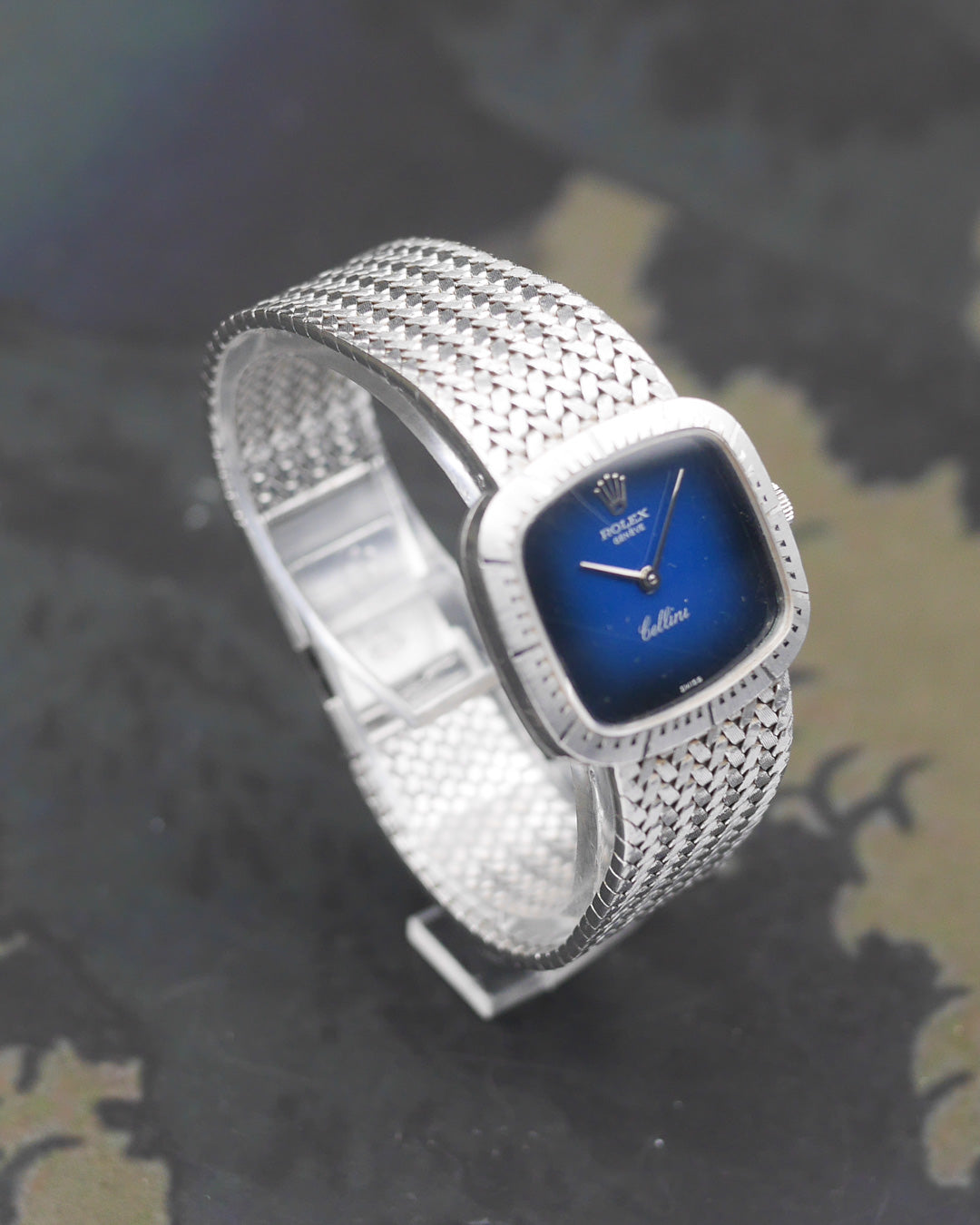 1970's Rolex Cellini ladies in 18k white dold with blue vignette dial - Paper