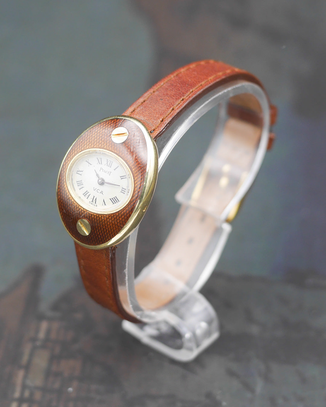 Piaget Van Cleef & Arpels Jewelry watch in 18k yellow gold with enamel case