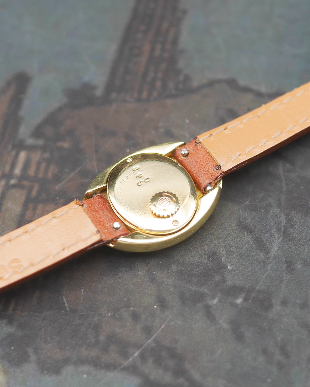 Piaget Van Cleef & Arpels Jewelry watch in 18k yellow gold with enamel case