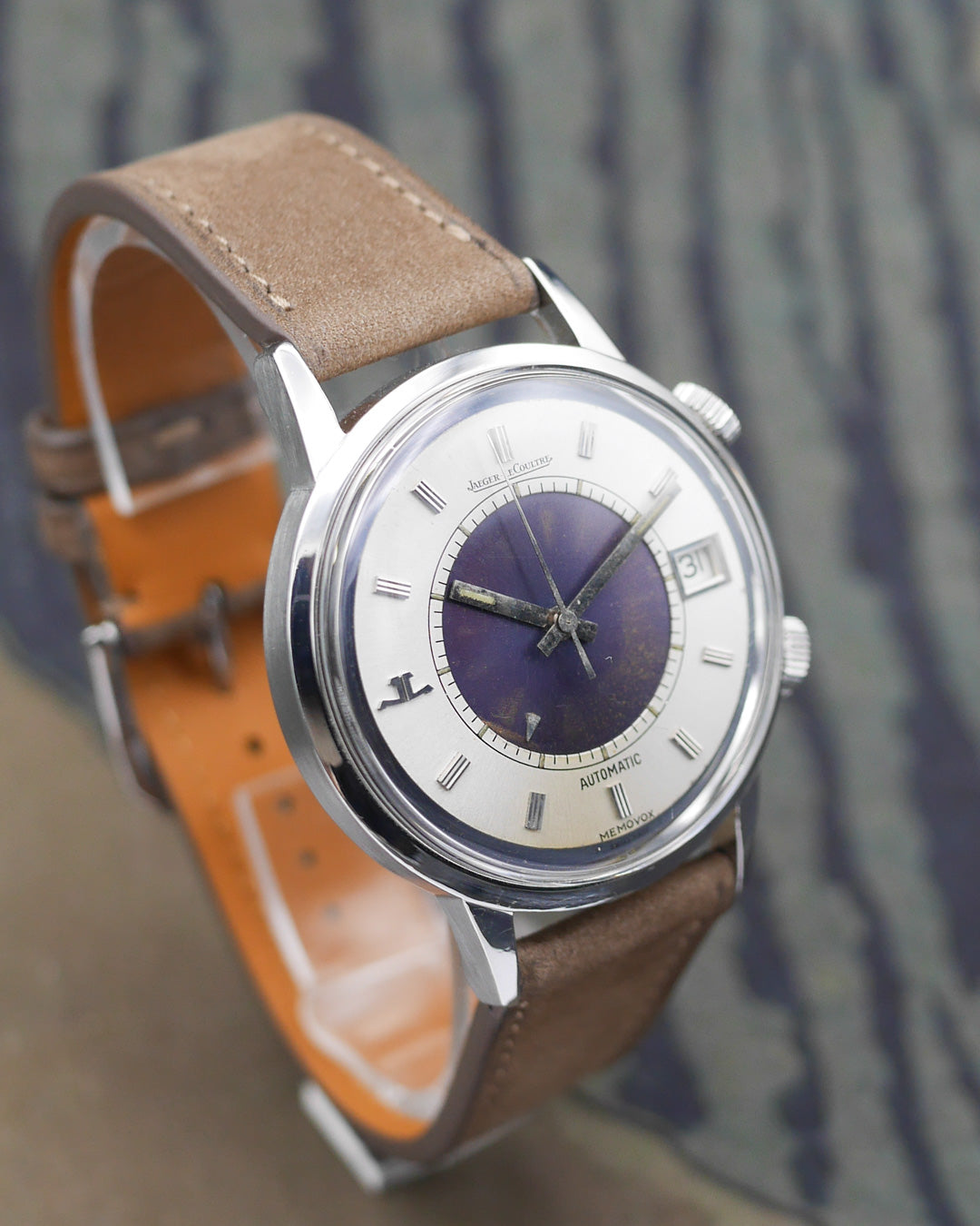 1970s Jaeger-Lecoultre Memovox 875.42 speed beat "Tuxedo" dial