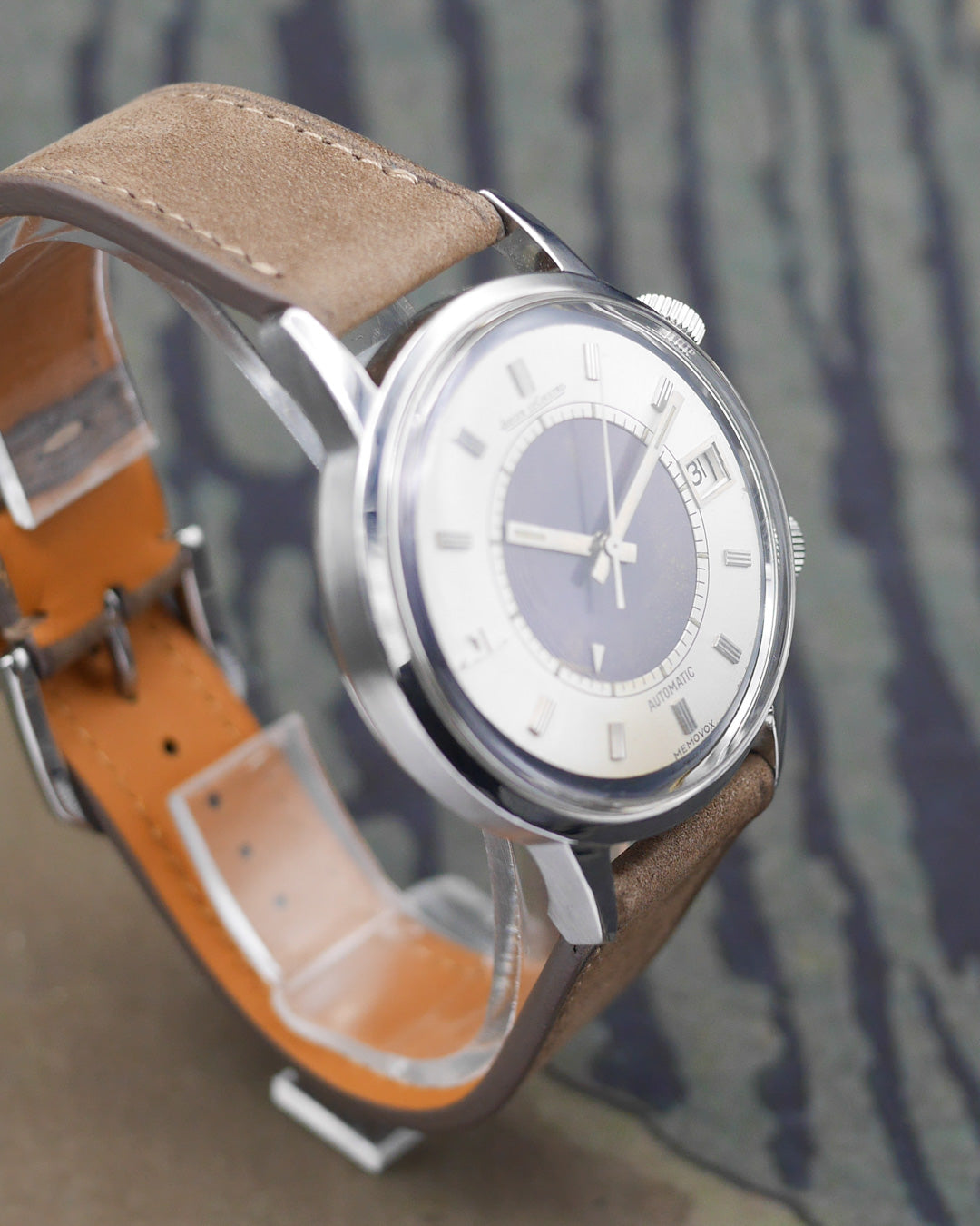 1970s Jaeger-Lecoultre Memovox 875.42 speed beat "Tuxedo" dial