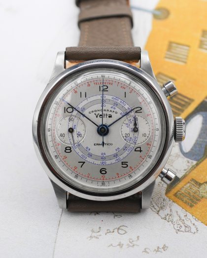 1950s Vetta Ermetico dual-tone clamshell chronograph - Sabiwatches