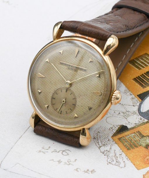 1940s Vacheron Constantin waffle dial and Teardrop lugs in 18ct gold ...