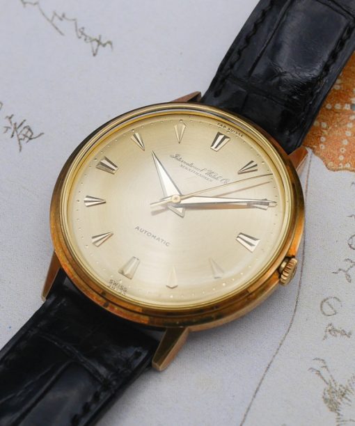 1960s IWC Automatic dress watch in solid 18kt yellow gold - Sabiwatches