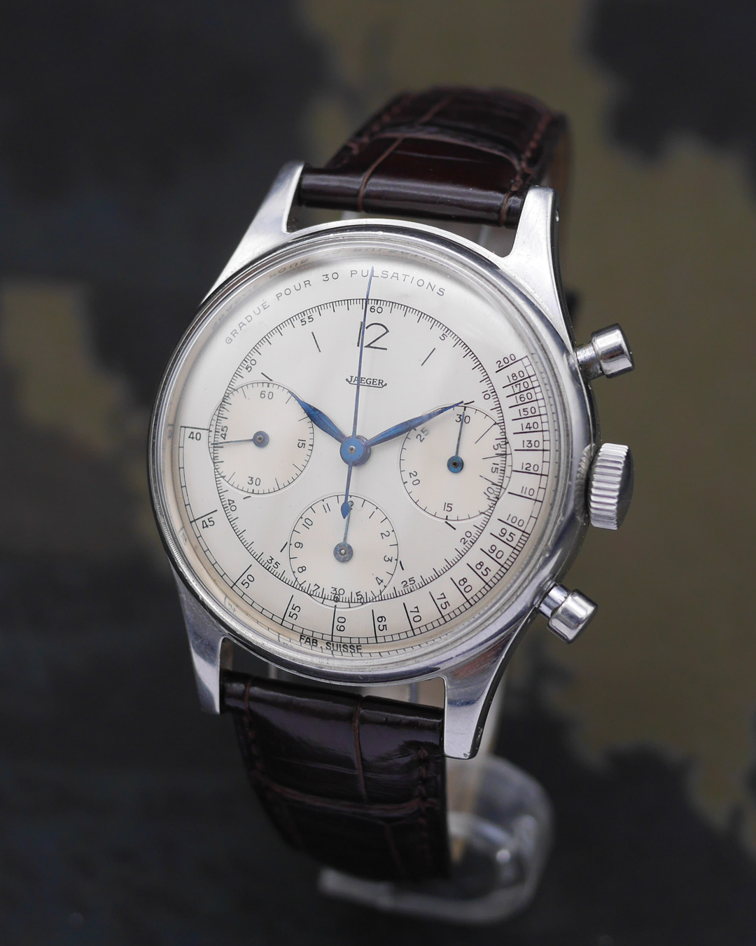 1950s Jaeger pulsometer oversized chronograph ref. 224105 - Sabiwatches