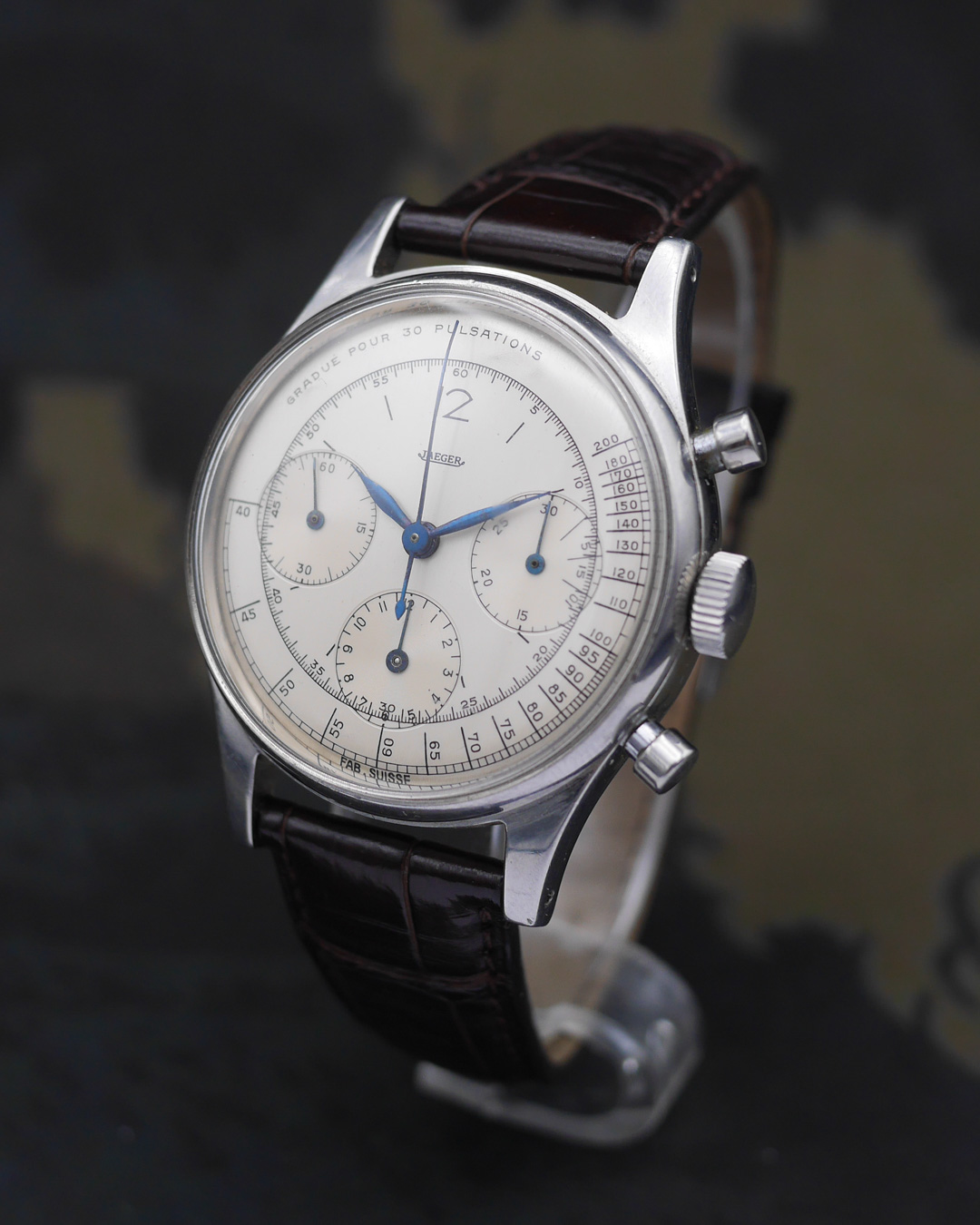 1950s Jaeger pulsometer oversized chronograph ref. 224105 - Sabiwatches